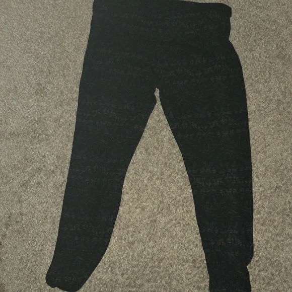 Cuddl Duds Black Patterned Leggings - Picture 3 of 4
